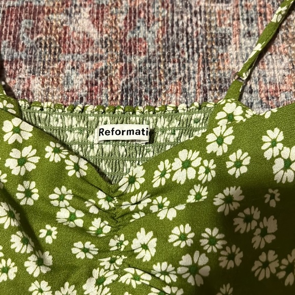 Reformation Thiago top in green floral size 2 - Picture 3 of 6